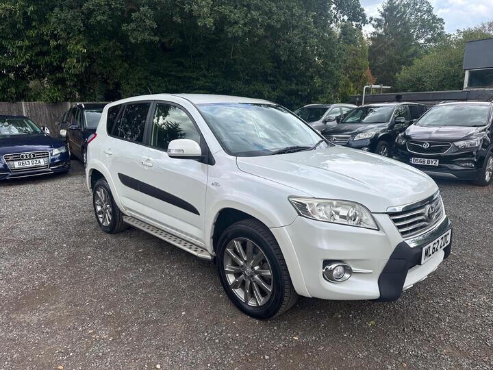Toyota RAV4 2.2 D-CAT SR Auto 4WD Euro 5 5dr