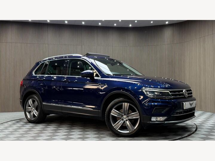 Volkswagen Tiguan 2.0 TDI BlueMotion Tech SEL DSG Euro 6 (s/s) 5dr