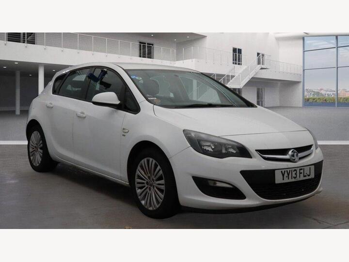 Vauxhall Astra 1.6 16v Energy Euro 5 5dr Vauxhall Astra 1.6 16v Energy Euro 5 5dr