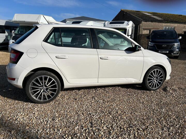 Skoda Fabia 1.0 SE Euro 6 (s/s) 5dr Skoda Fabia 1.0 SE Euro 6 (s/s) 5dr