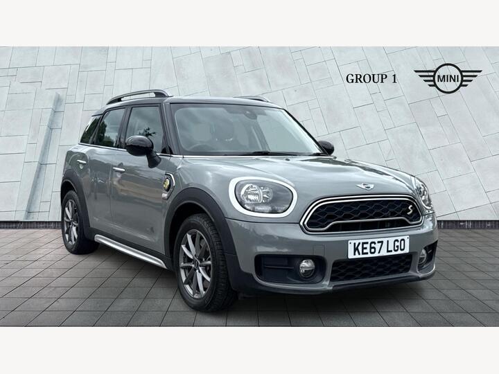 MINI Countryman 1.5 7.6kWh Cooper SE Auto ALL4 Euro 6 (s/s) 5dr MINI Countryman 1.5 7.6kWh Cooper SE Auto ALL4 Euro 6 (s/s) 5dr