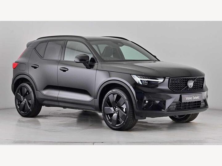 Volvo XC40 2.0 B3 MHEV Plus Black Edition DCT Auto Euro 6 (s/s) 5dr
