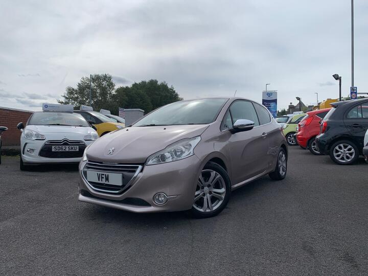 Peugeot 208 1.6 E-HDi Allure Euro 5 (s/s) 3dr