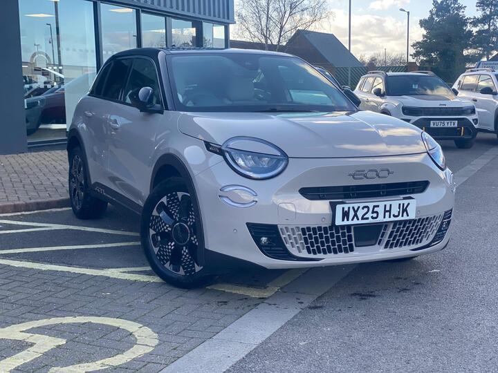 Fiat 600e 54kWh La Prima Auto 5dr