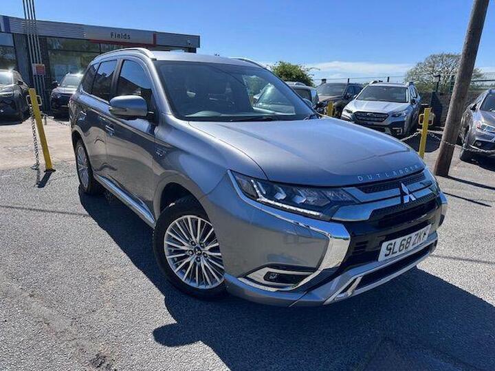 Mitsubishi Outlander 2.4h TwinMotor 13.8kWh 4h CVT 4WD Euro 6 (s/s) 5dr