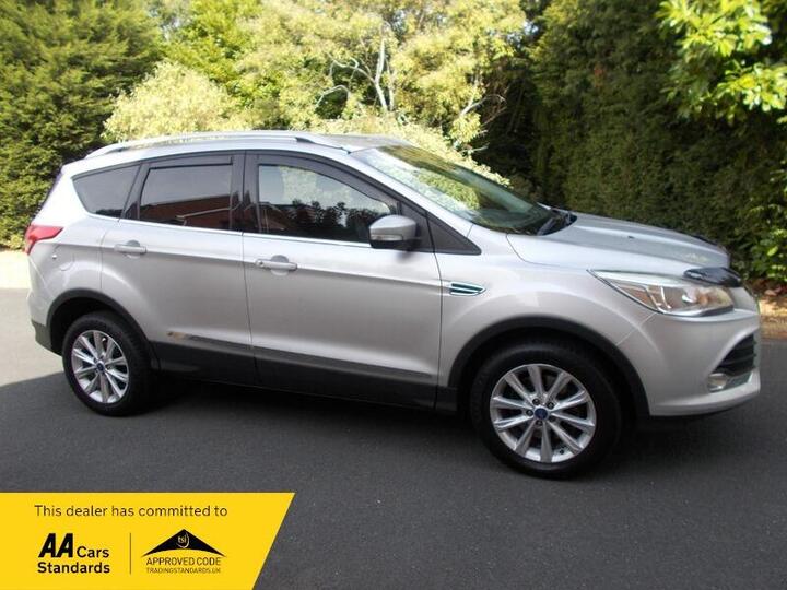 Ford Kuga 2.0 TDCi Titanium 2WD Euro 6 (s/s) 5dr