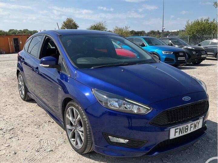 Ford FOCUS 1.0T EcoBoost ST-Line Euro 6 (s/s) 5dr