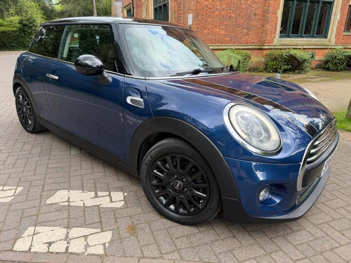 MINI Hatch 1.5 Cooper Auto Euro 6 (s/s) 3dr