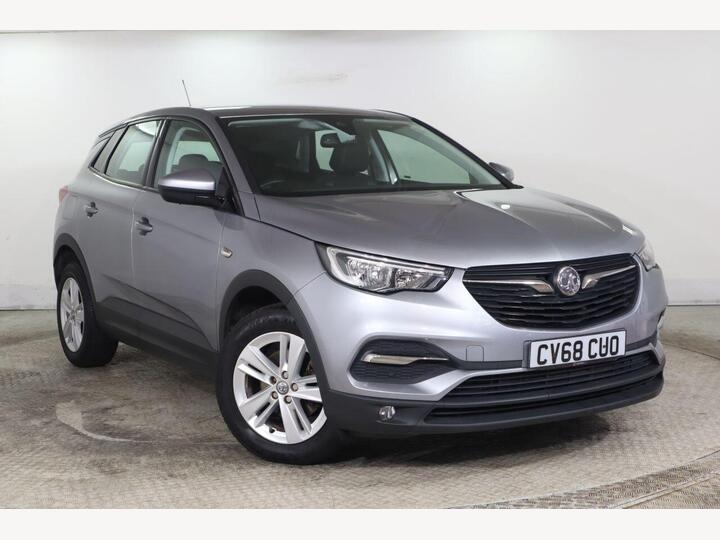 Vauxhall GRANDLAND X 1.2 Turbo SE Euro 6 (s/s) 5dr Vauxhall GRANDLAND X 1.2 Turbo SE Euro 6 (s/s) 5dr