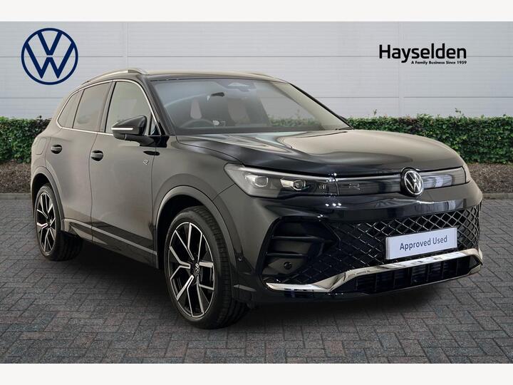 Volkswagen Tiguan 1.5 ETSI MHEV R-Line DSG Euro 6 (s/s) 5dr Volkswagen Tiguan 1.5 ETSI MHEV R-Line DSG Euro 6 (s/s) 5dr