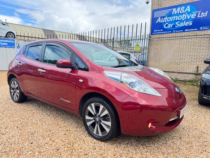 Nissan Leaf 30kWh Tekna Auto 5dr Nissan Leaf 30kWh Tekna Auto 5dr