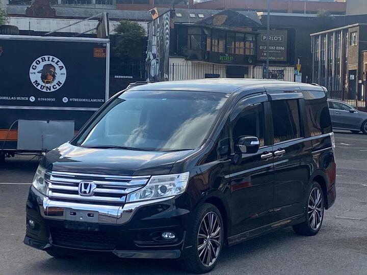 Honda Stepwagon SPADA FACELIFT 8 SEATER