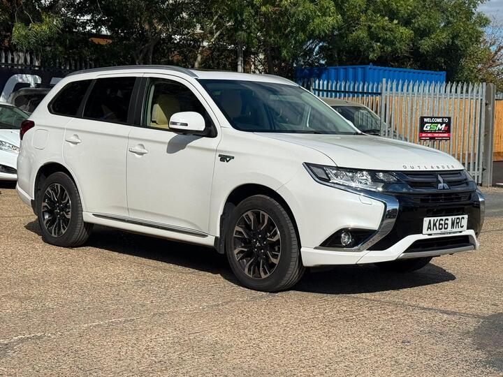 Mitsubishi Outlander 2.0h 12kWh 4h CVT 4WD Euro 6 (s/s) 5dr