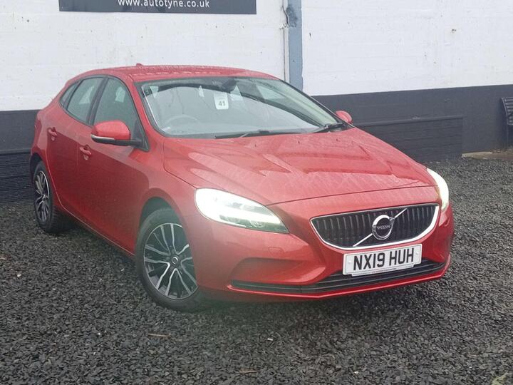 Volvo V40 2.0 D2 Momentum Euro 6 (s/s) 5dr
