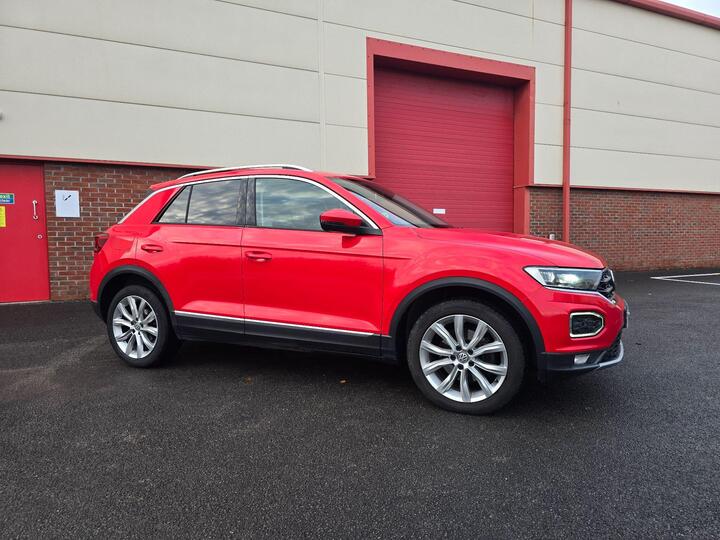 Volkswagen T-Roc 2.0 TDI SEL 4Motion Euro 6 (s/s) 5dr Volkswagen T-Roc 2.0 TDI SEL 4Motion Euro 6 (s/s) 5dr