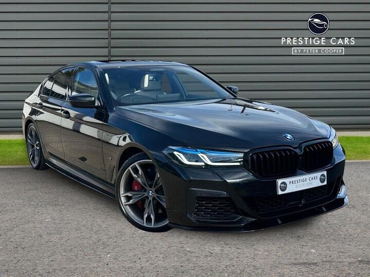BMW 5 Series 4.4 M550i V8 Steptronic XDrive Euro 6 (s/s) 4dr