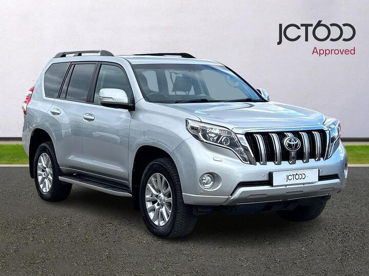 Toyota Land Cruiser 2.8D Invincible Auto 4WD Euro 6 5dr (7 Seats) Toyota Land Cruiser 2.8D Invincible Auto 4WD Euro 6 5dr (7 Seats)