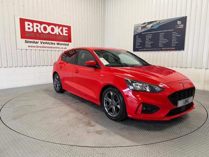 Ford Focus 1.0T EcoBoost ST-Line Euro 6 (s/s) 5dr