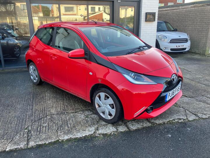 Toyota AYGO 1.0 VVT-i X-play Euro 6 5dr