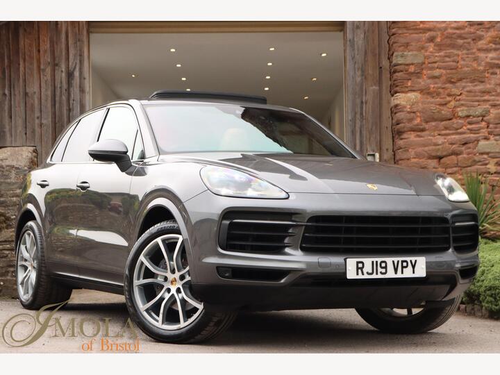 Porsche Cayenne 3.0T V6 TiptronicS 4WD Euro 6 (s/s) 5dr Porsche Cayenne 3.0T V6 TiptronicS 4WD Euro 6 (s/s) 5dr