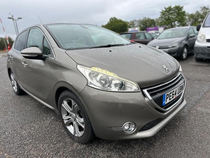 Peugeot 208 1.2 VTi PureTech Allure Euro 5 5dr