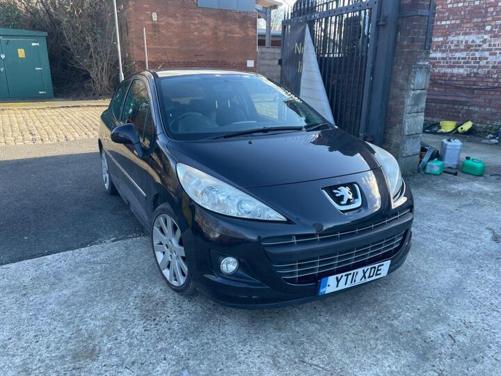 Peugeot 207 1.6 HDi Allure Euro 5 3dr Peugeot 207 1.6 HDi Allure Euro 5 3dr