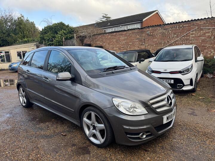 Mercedes-Benz B Class 2.0 B200 CDI SE CVT 5dr