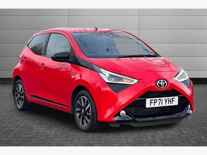 Toyota AYGO 1.0 VVT-i X-trend Euro 6 (s/s) 5dr Toyota AYGO 1.0 VVT-i X-trend Euro 6 (s/s) 5dr