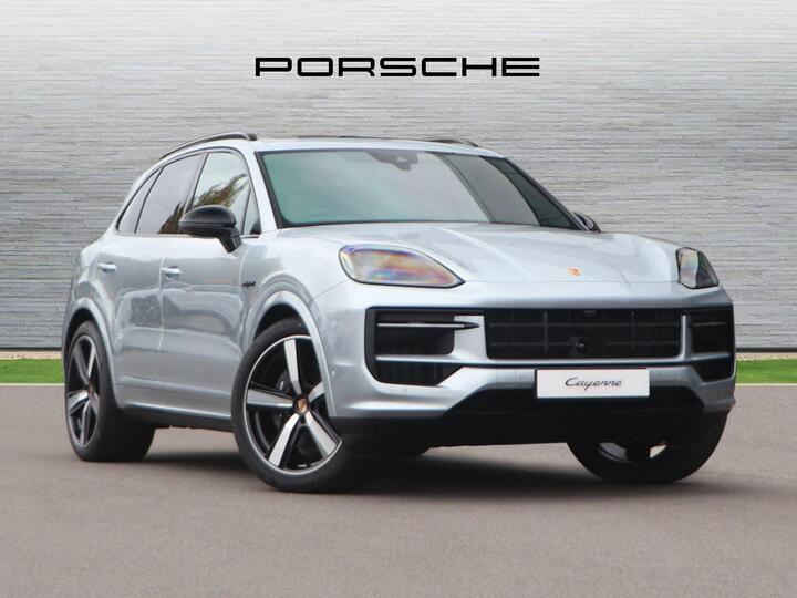 Porsche Cayenne 3.0 V6 E-Hybrid 25.9kWh Black Edition TiptronicS 4WD Euro 6 (s/s) 5dr