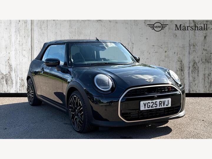 MINI Cooper Convertible 2.0S Exclusive Steptronic Euro 6 (s/s) 2dr MINI Cooper Convertible 2.0S Exclusive Steptronic Euro 6 (s/s) 2dr