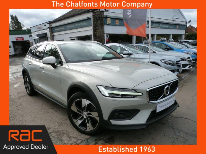 Volvo V60 Cross Country 2.0 T5 Plus Auto AWD Euro 6 (s/s) 5dr
