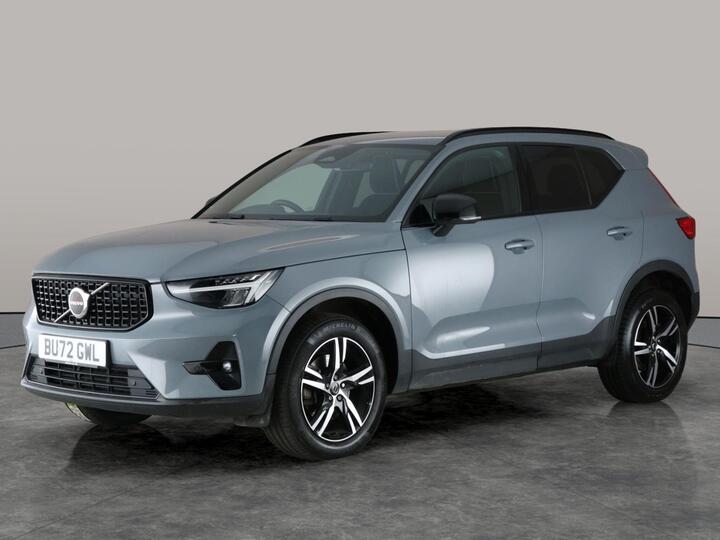 Volvo XC40 2.0 B4 MHEV Plus DCT Auto AWD Euro 6 (s/s) 5dr