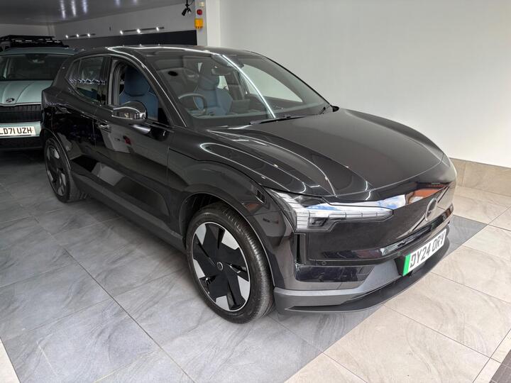 Volvo EX30 Twin Performance 69kWh Plus Auto AWD 5dr