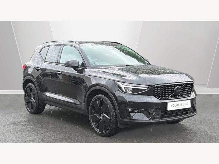 Volvo XC40 2.0 B4 MHEV Plus Black Edition DCT Auto Euro 6 (s/s) 5dr