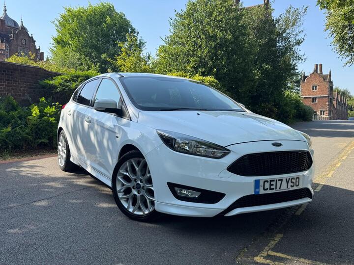 Ford Focus 1.5T EcoBoost ST-Line Euro 6 (s/s) 5dr