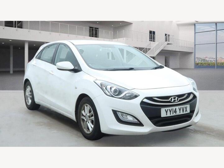 Hyundai I30 1.6 CRDi Blue Drive Active Euro 5 (s/s) 5dr Hyundai I30 1.6 CRDi Blue Drive Active Euro 5 (s/s) 5dr