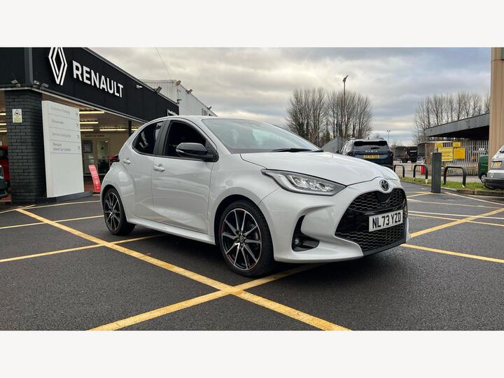 Toyota Yaris 1.5 VVT-h GR SPORT E-CVT Euro 6 (s/s) 5dr