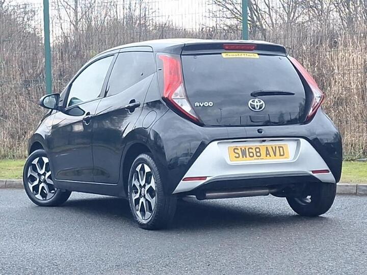 Toyota AYGO 1.0 VVT-i X-plore Euro 6 5dr