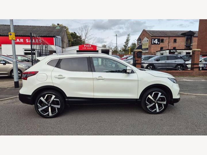 Nissan Qashqai 1.5 DCi Tekna Euro 6 (s/s) 5dr