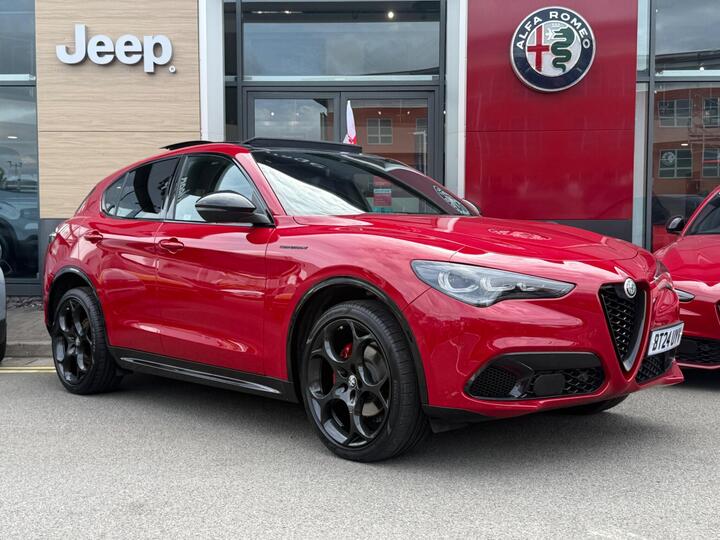 Alfa Romeo Stelvio 2.0T Competizione Auto Q4 AWD Euro 6 (s/s) 5dr Alfa Romeo Stelvio 2.0T Competizione Auto Q4 AWD Euro 6 (s/s) 5dr