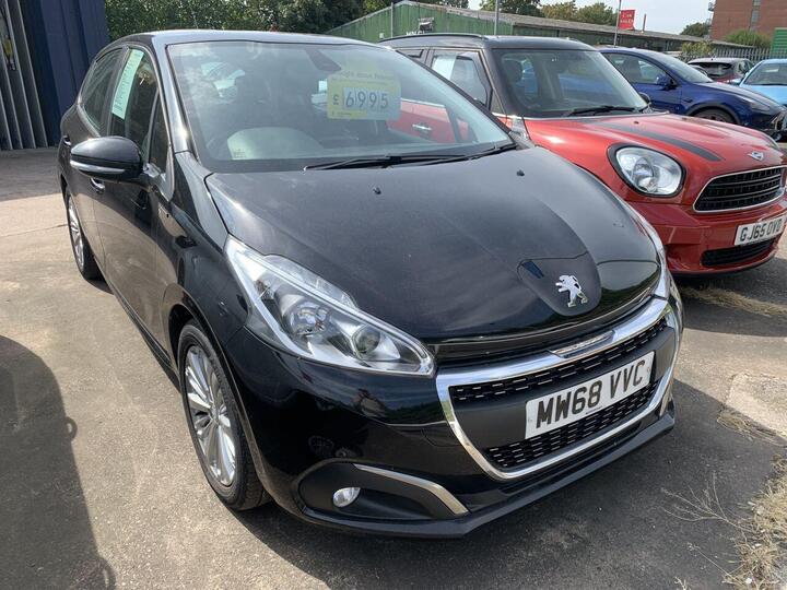 Peugeot 208 1.2 PureTech Signature Euro 6 (s/s) 5dr