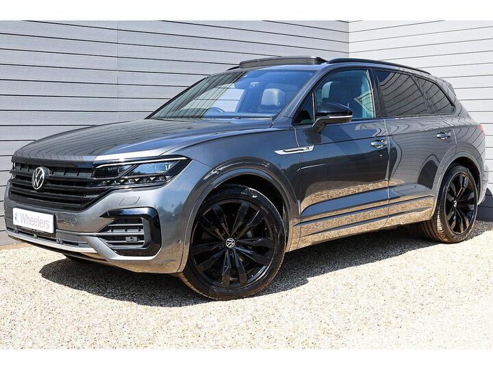 Volkswagen Touareg 3.0 TDI V6 Black Edition Tiptronic 4Motion Euro 6 (s/s) 5dr