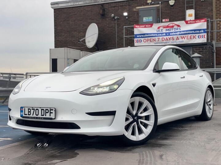 Tesla Model 3 Standard Range Plus Auto RWD 4dr