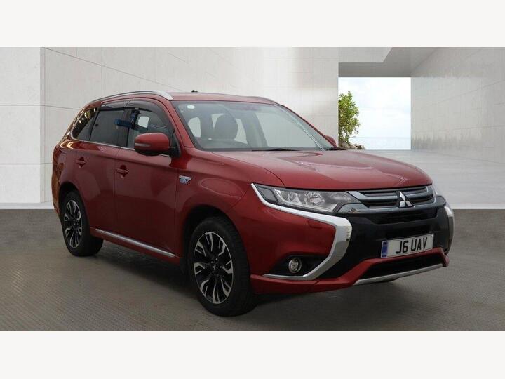 Mitsubishi Outlander 2.0h 12kWh 4h CVT 4WD Euro 6 (s/s) 5dr Mitsubishi Outlander 2.0h 12kWh 4h CVT 4WD Euro 6 (s/s) 5dr