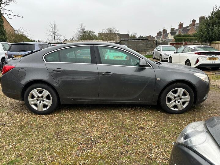 Vauxhall Insignia 2.0 CDTi Exclusiv Auto Euro 5 5dr