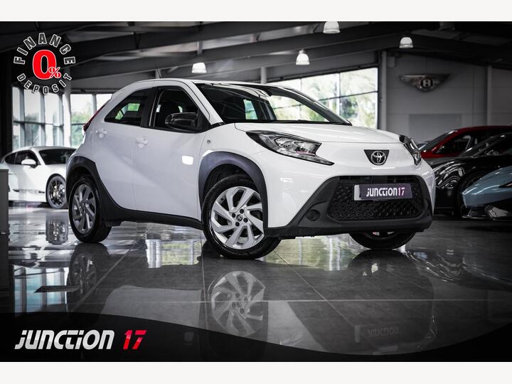 Toyota Aygo X 1.0 VVT-i Pure X-shift Euro 6 (s/s) 5dr