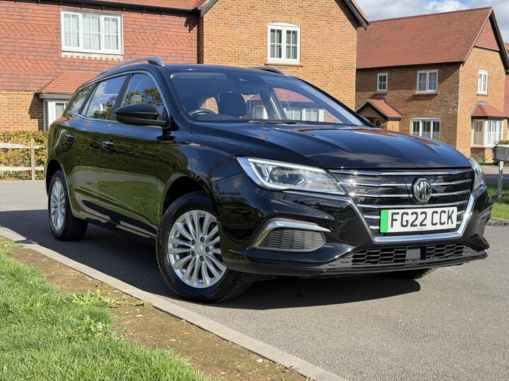 MG MG5 61.1kWh Exclusive Long Range Auto 5dr