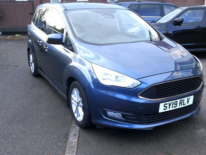 Ford Grand C-Max 1.0T EcoBoost GPF Zetec Euro 6 (s/s) 5dr Ford Grand C-Max 1.0T EcoBoost GPF Zetec Euro 6 (s/s) 5dr