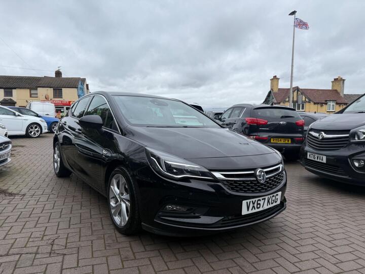 Vauxhall Astra 1.6 CDTi BlueInjection SRi Nav Euro 6 (s/s) 5dr Vauxhall Astra 1.6 CDTi BlueInjection SRi Nav Euro 6 (s/s) 5dr