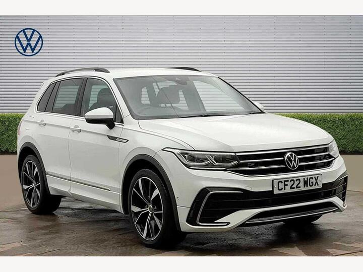 Volkswagen Tiguan 2.0 TDI R-Line DSG Euro 6 (s/s) 5dr Volkswagen Tiguan 2.0 TDI R-Line DSG Euro 6 (s/s) 5dr